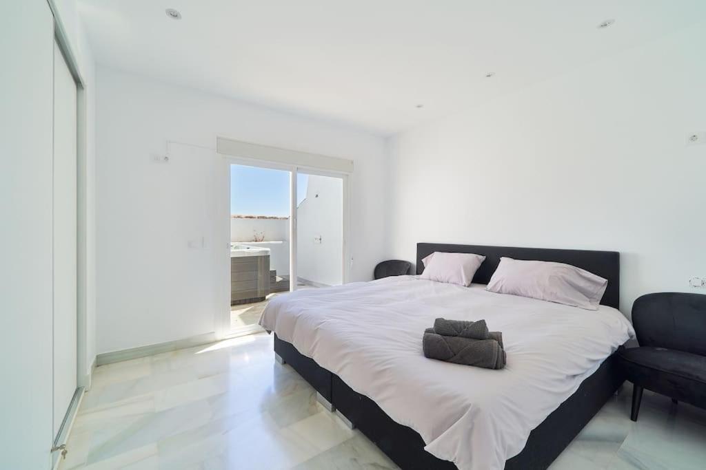 Superbe Appartement Avec Jaccuzi Marbella Esterno foto