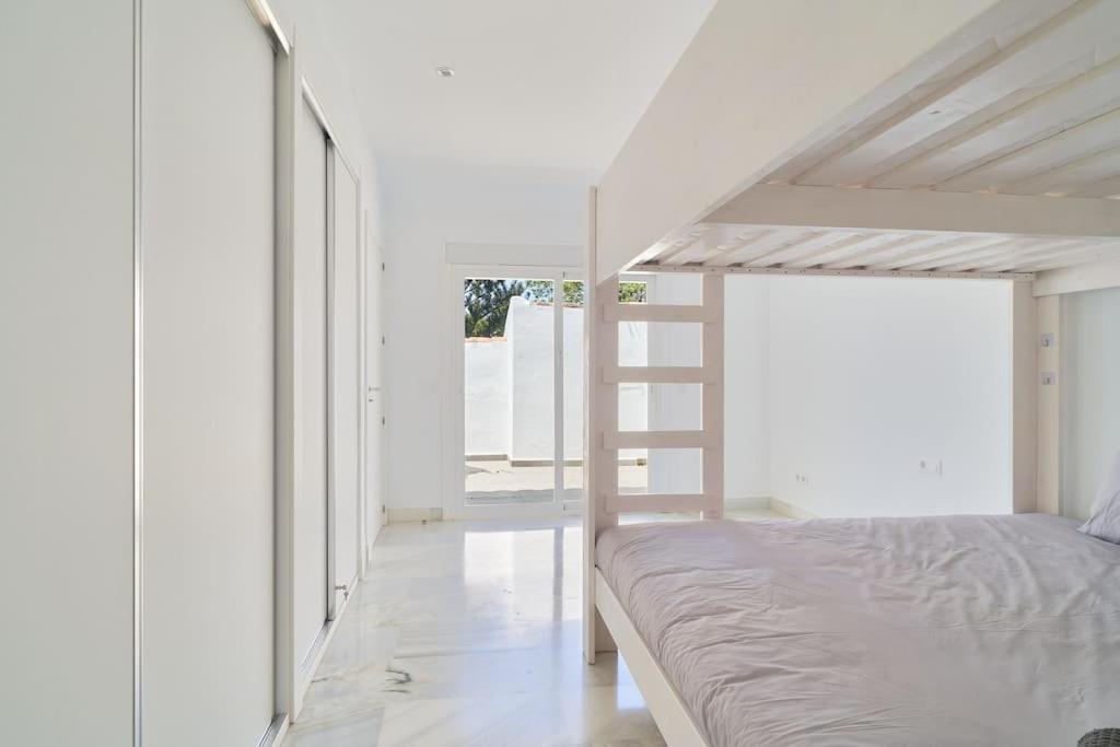 Superbe Appartement Avec Jaccuzi Marbella Esterno foto