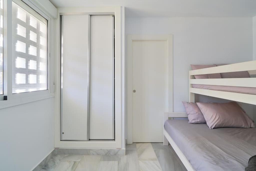 Superbe Appartement Avec Jaccuzi Marbella Esterno foto