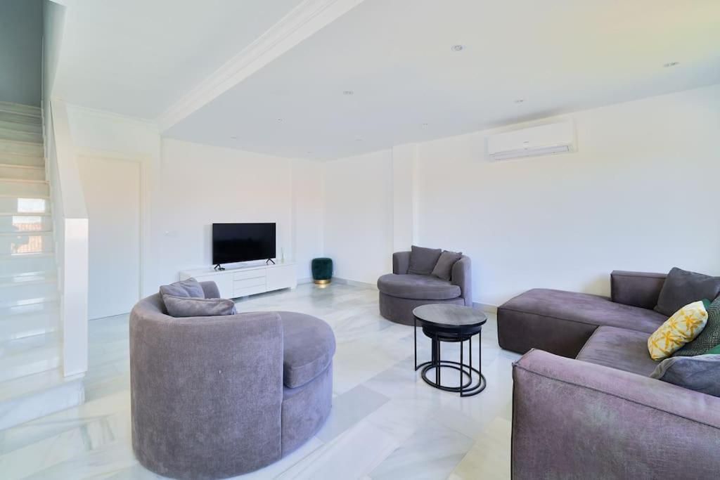 Superbe Appartement Avec Jaccuzi Marbella Esterno foto