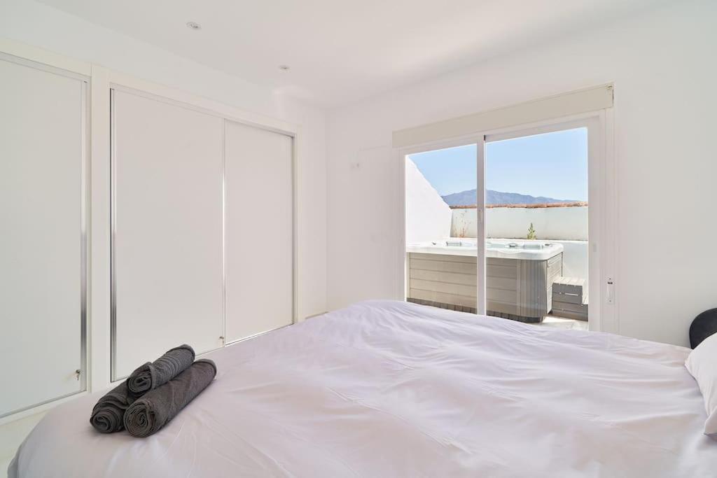 Superbe Appartement Avec Jaccuzi Marbella Esterno foto