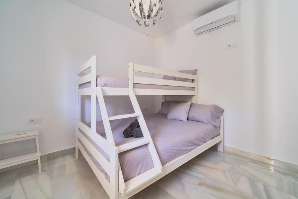 Superbe Appartement Avec Jaccuzi Marbella Esterno foto